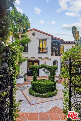 1615 Redcliff Street, Los Angeles, CA 90026
