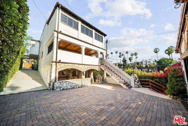 1615 Redcliff Street, Los Angeles, CA 90026