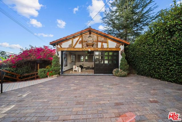 1615 Redcliff Street, Los Angeles, CA 90026
