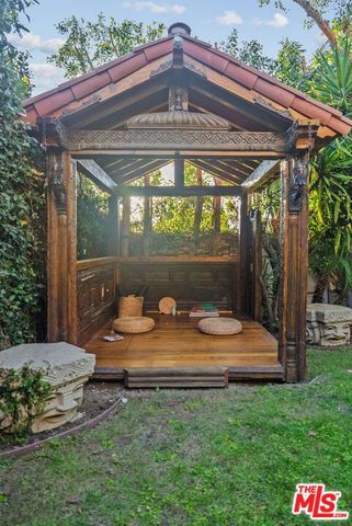 1615 Redcliff Street, Los Angeles, CA 90026