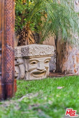 1615 Redcliff Street, Los Angeles, CA 90026