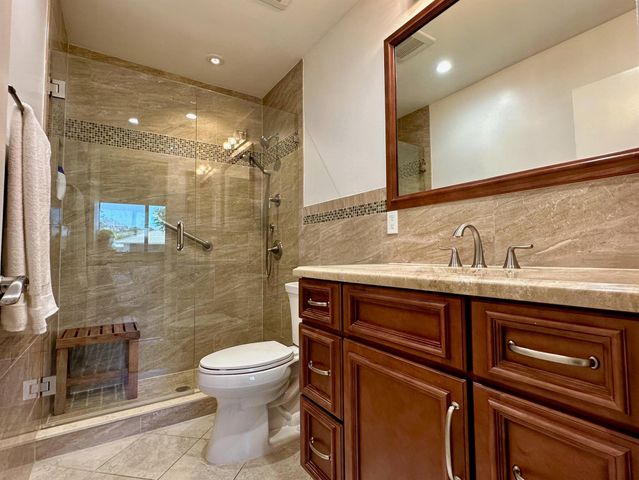 301 Club Drive, Palm Beach Gardens, FL 33418