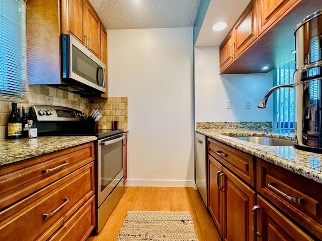 301 Club Drive, Palm Beach Gardens, FL 33418