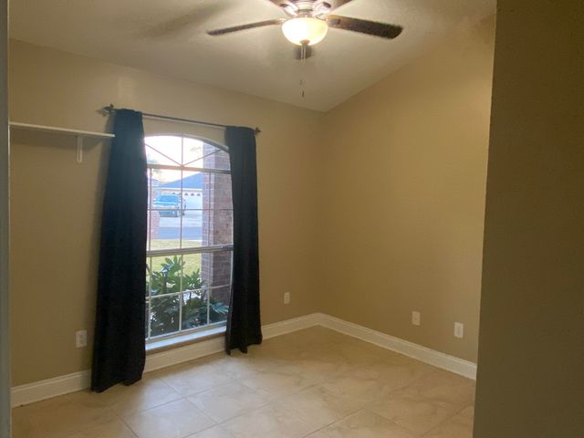 7849 Lola Circle, Navarre, FL 32566