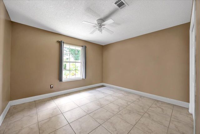 7849 Lola Circle, Navarre, FL 32566