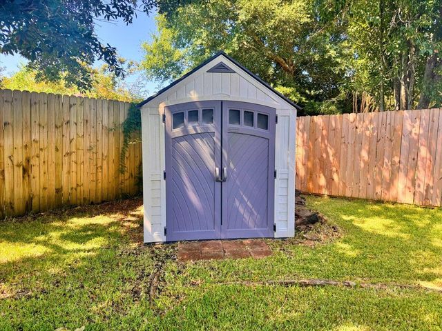 7849 Lola Circle, Navarre, FL 32566
