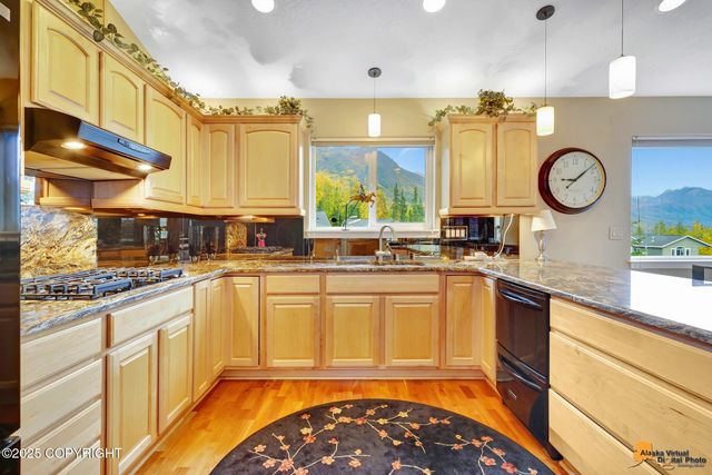 20779 Mountain Vista Drive, Eagle River, AK 99577