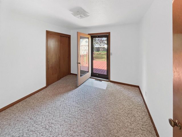 1520 S RIDGE ROAD, Green Bay, WI 54304