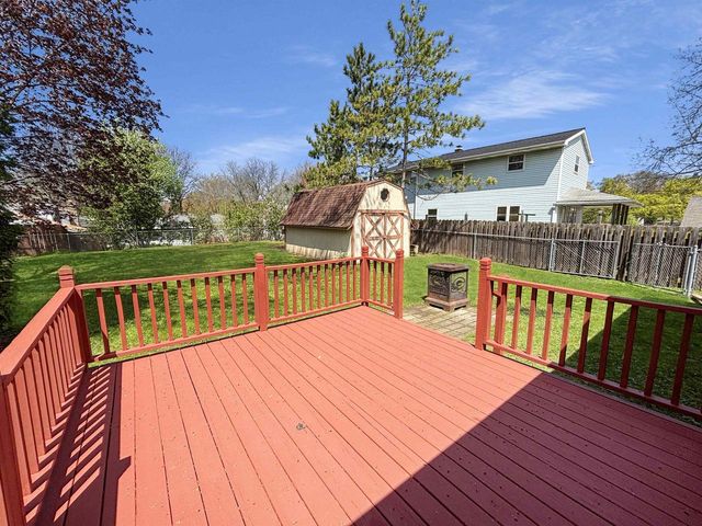 1520 S RIDGE ROAD, Green Bay, WI 54304