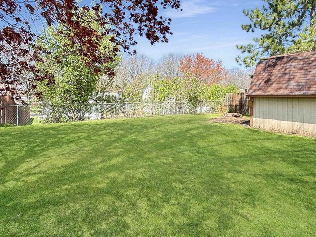 1520 S RIDGE ROAD, Green Bay, WI 54304