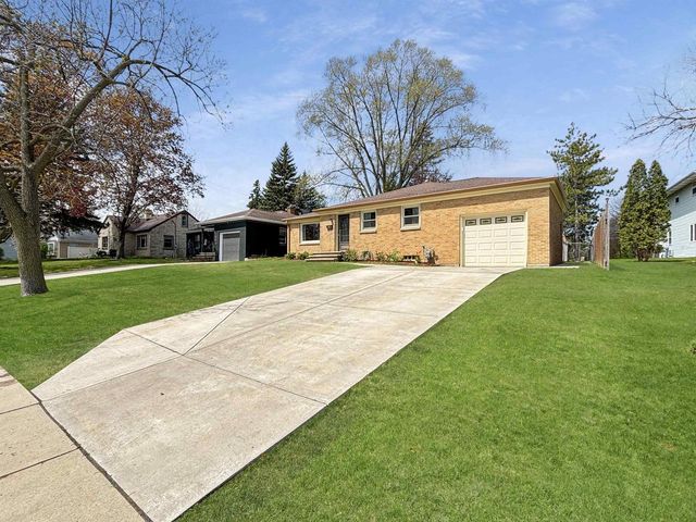 1520 S RIDGE ROAD, Green Bay, WI 54304