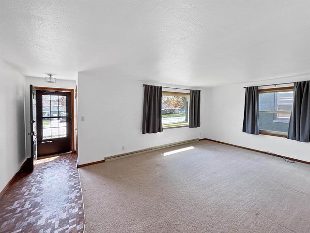 1520 S RIDGE ROAD, Green Bay, WI 54304
