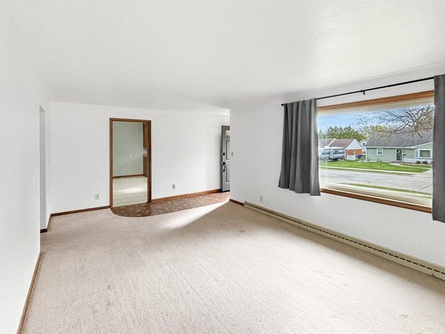 1520 S RIDGE ROAD, Green Bay, WI 54304