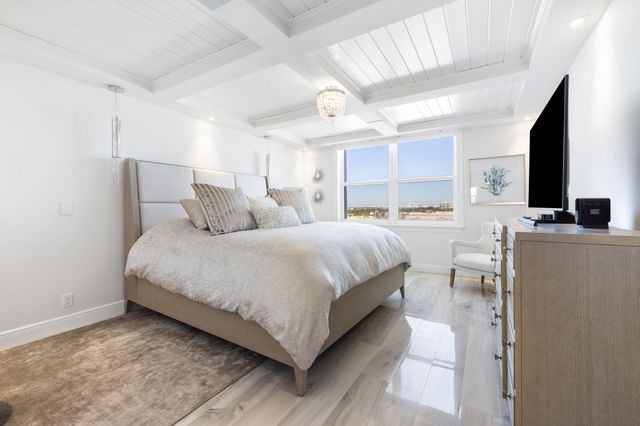 2295 S Ocean Boulevard 625, Palm Beach, FL 33480