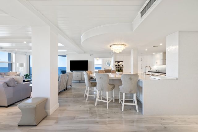 2295 S Ocean Boulevard 625, Palm Beach, FL 33480