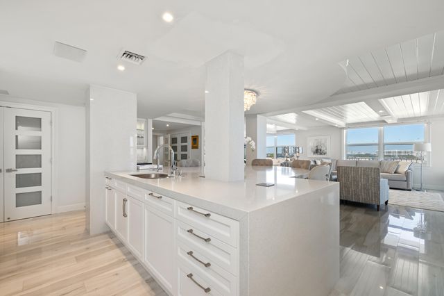 2295 S Ocean Boulevard 625, Palm Beach, FL 33480