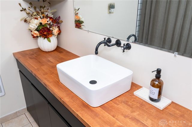 870 Michaels Road, Tipp City, OH 45371