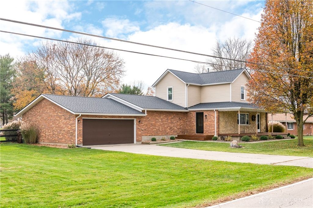 870 Michaels Road, Tipp City, OH 45371