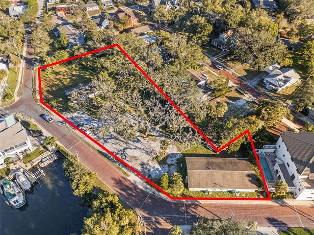 404 CANAL STREET, Tarpon Springs, FL 34689