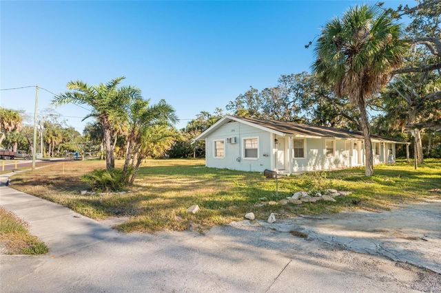 404 CANAL STREET, Tarpon Springs, FL 34689