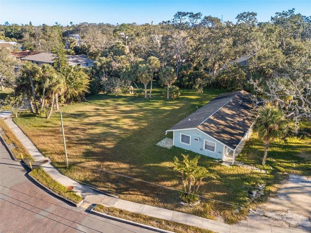 404 CANAL STREET, Tarpon Springs, FL 34689