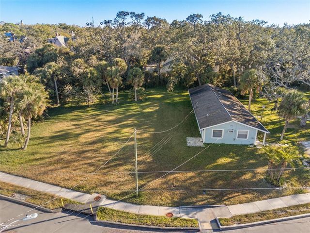 404 CANAL STREET, Tarpon Springs, FL 34689