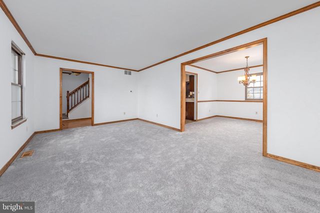 15-17 WOODLAND AVE, Mullica Hill, NJ 08062