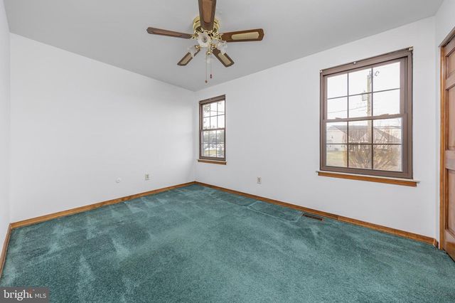 15-17 WOODLAND AVE, Mullica Hill, NJ 08062