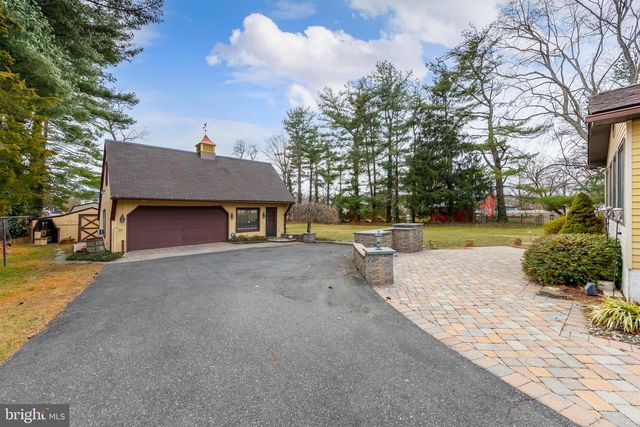 15-17 WOODLAND AVE, Mullica Hill, NJ 08062