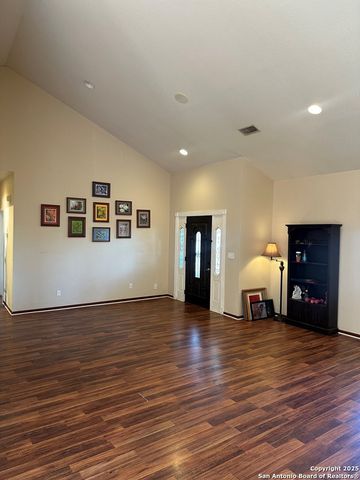 720 S Creek St Fredericksburg, Fredericksburg, TX 78624