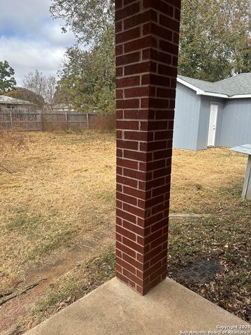 720 S Creek St Fredericksburg, Fredericksburg, TX 78624