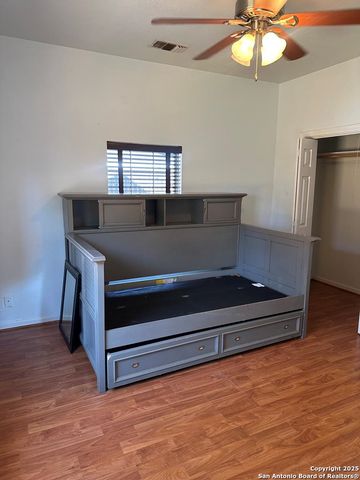 720 S Creek St Fredericksburg, Fredericksburg, TX 78624