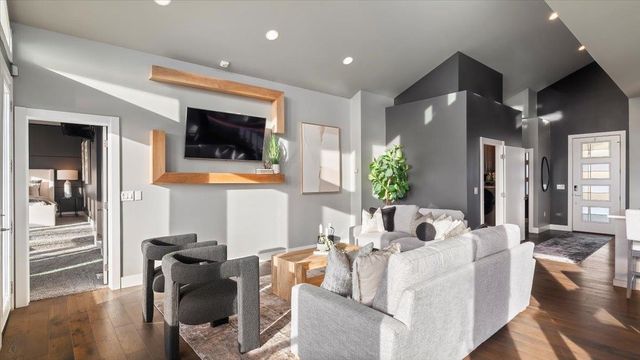 8603 N Upper Mayes Ln, Spokane, WA 99208