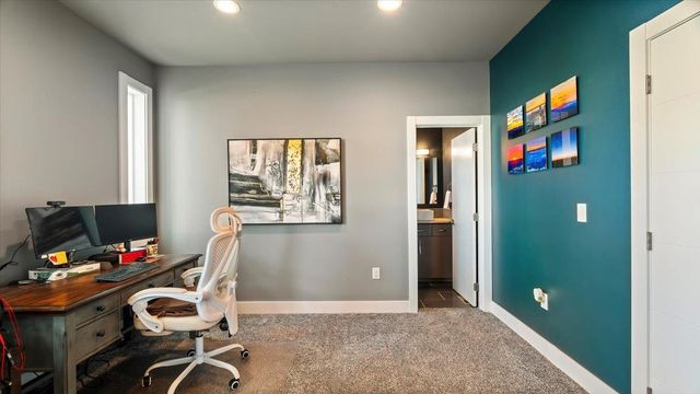 8603 N Upper Mayes Ln, Spokane, WA 99208