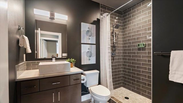 8603 N Upper Mayes Ln, Spokane, WA 99208