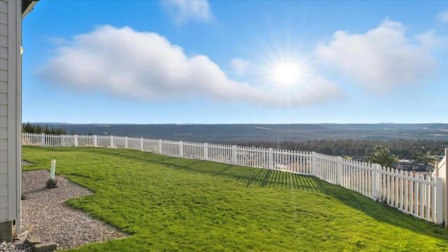 8603 N Upper Mayes Ln, Spokane, WA 99208