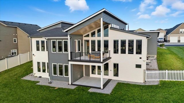 8603 N Upper Mayes Ln, Spokane, WA 99208