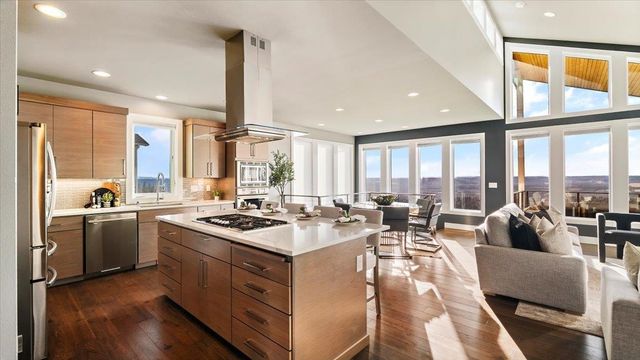 8603 N Upper Mayes Ln, Spokane, WA 99208