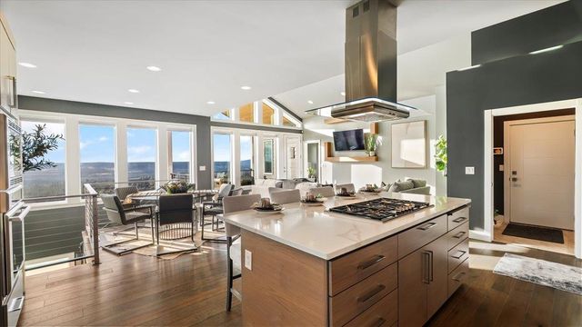 8603 N Upper Mayes Ln, Spokane, WA 99208