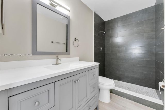 2945 NW 68th St, Fort Lauderdale, FL 33309