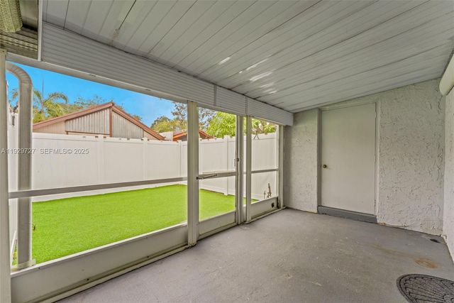 2945 NW 68th St, Fort Lauderdale, FL 33309