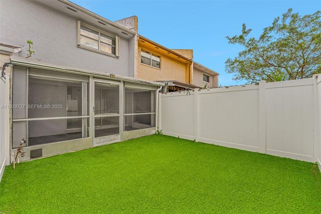 2945 NW 68th St, Fort Lauderdale, FL 33309