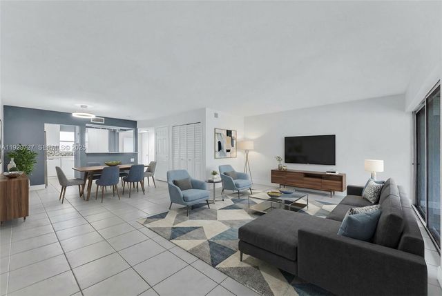 2945 NW 68th St, Fort Lauderdale, FL 33309