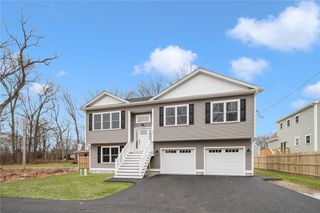 12 Channing Street, Warwick, RI 02889