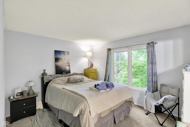 2210 S Laurelwood Circle, Bloomington, IN 47401