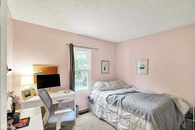 2210 S Laurelwood Circle, Bloomington, IN 47401