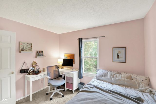 2210 S Laurelwood Circle, Bloomington, IN 47401