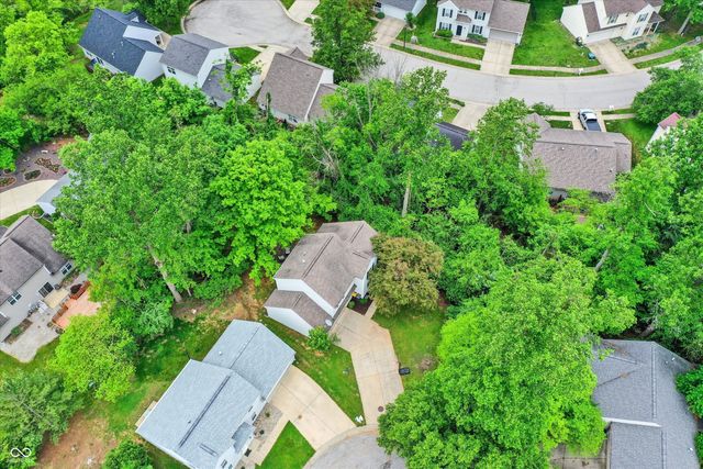 2210 S Laurelwood Circle, Bloomington, IN 47401