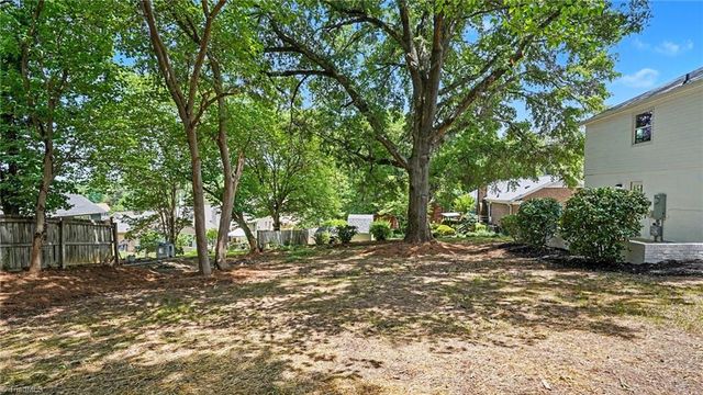 2210 Dulaire Road, Greensboro, NC 27407
