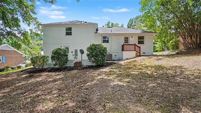 2210 Dulaire Road, Greensboro, NC 27407